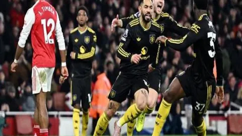 梁靖崑逆境反转，勇夺男单16强席位